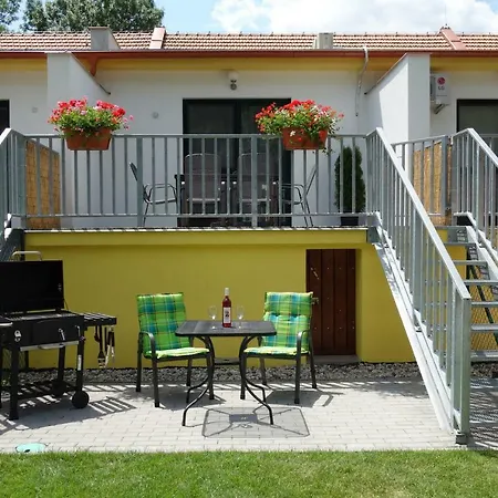 Lednicko-valtický Hlohovec