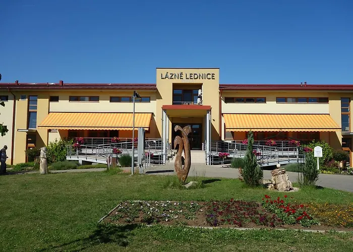 Lednicko-valtický Hlohovec